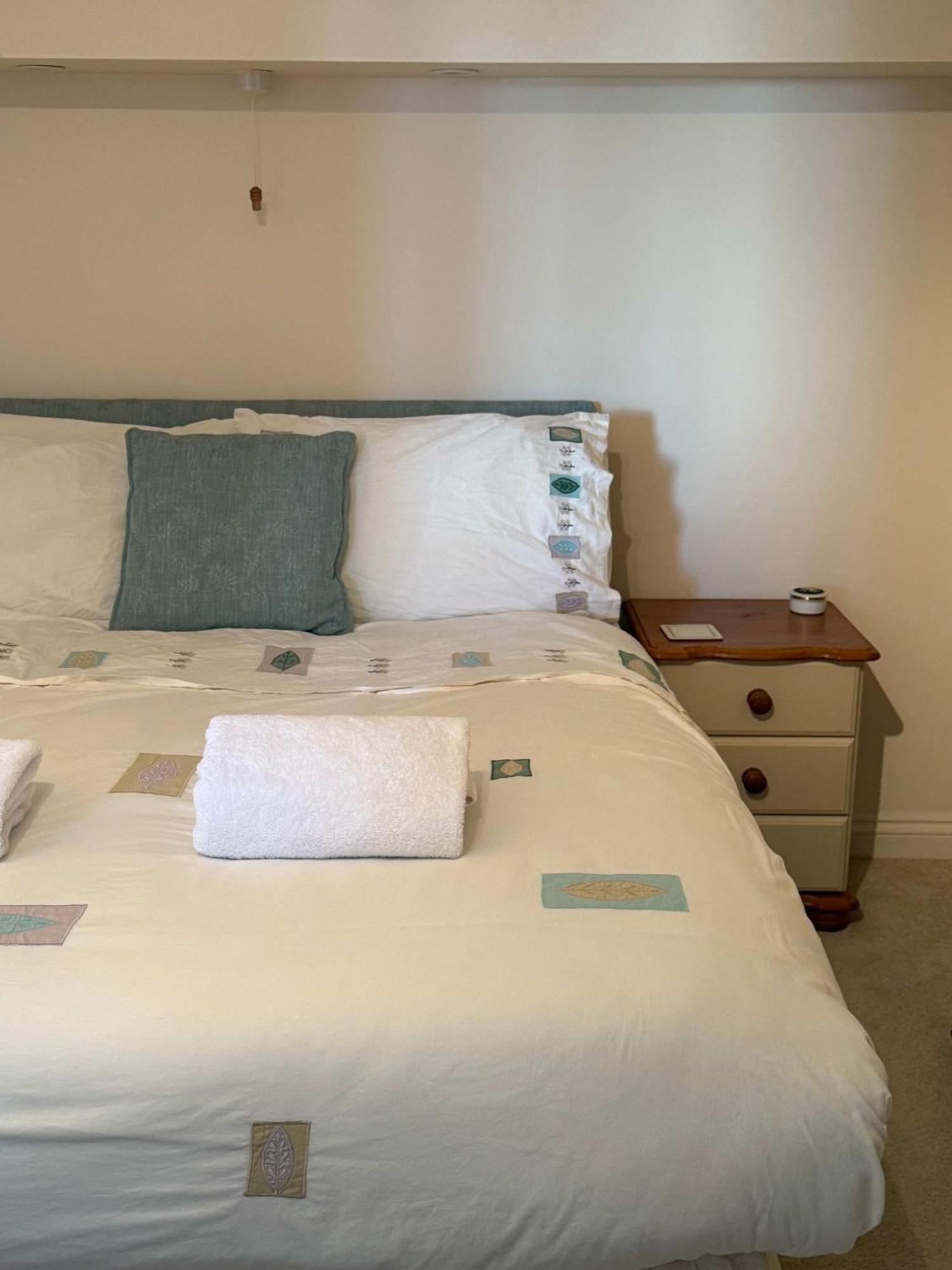 Fabulous High Street Townhouse With Stunning Views & Parking At 'Eagles Nest' Βίλα Φάλμαουθ Εξωτερικό φωτογραφία