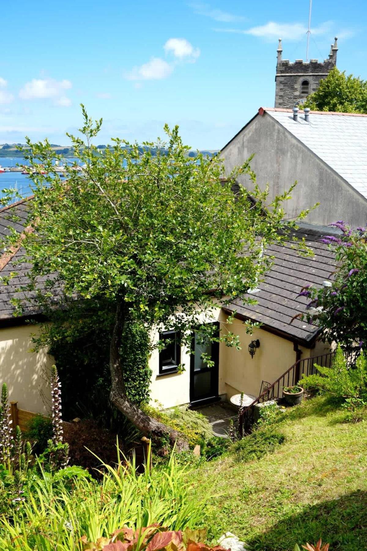 Fabulous High Street Townhouse With Stunning Views & Parking At 'Eagles Nest' Βίλα Φάλμαουθ Εξωτερικό φωτογραφία